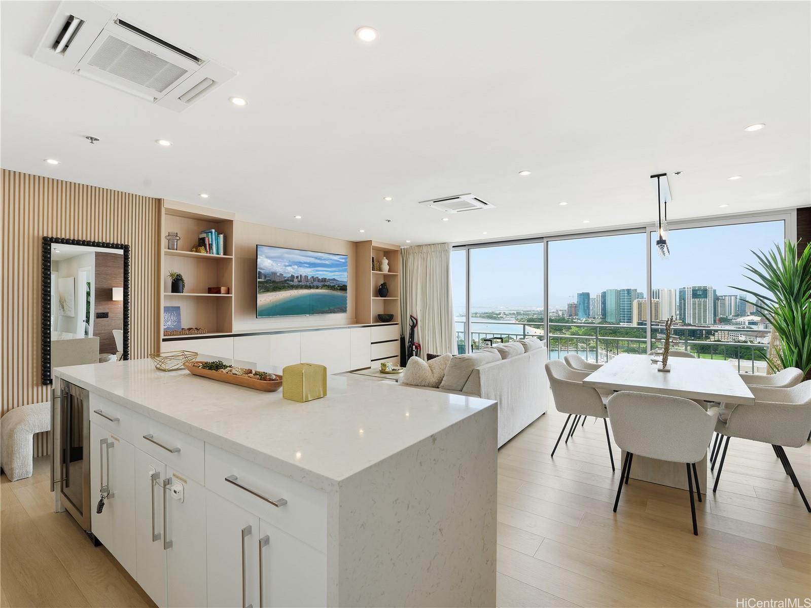 Ilikai Apt Bldg condo # 2608, Honolulu, Hawaii - photo 12 of 25