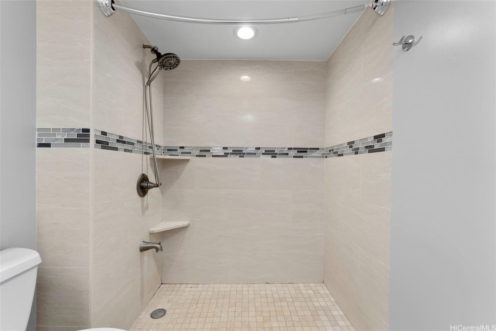 Ilikai Apt Bldg condo # 2611, Honolulu, Hawaii - photo 13 of 19