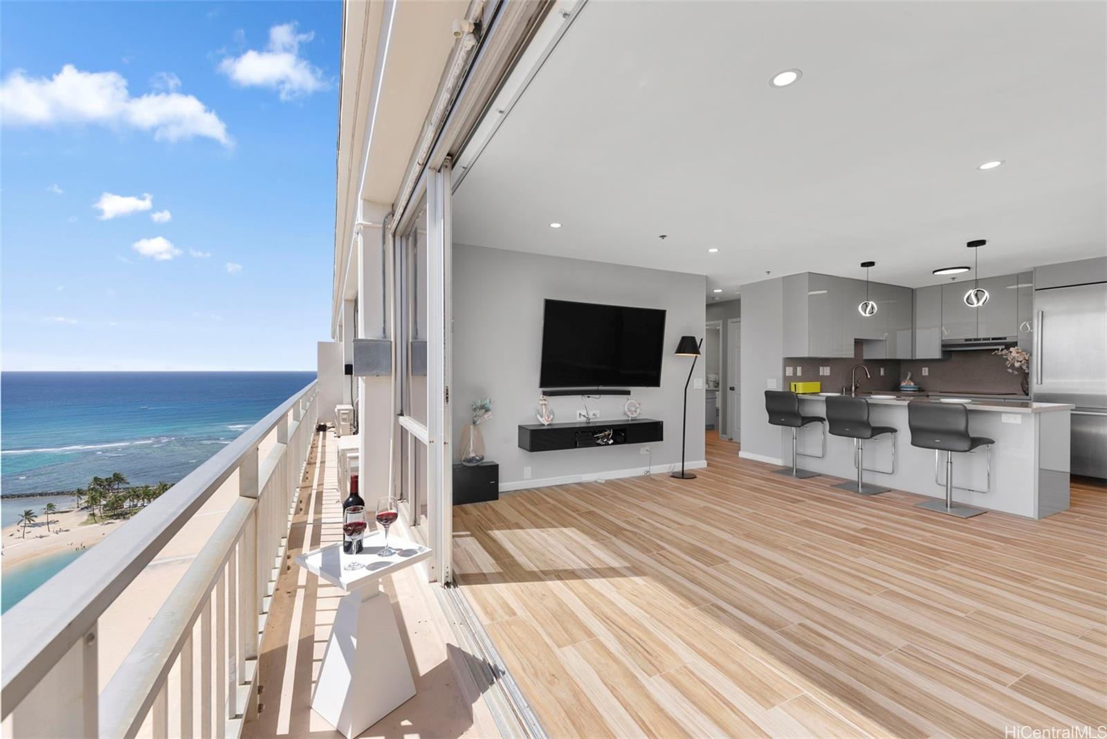 Ilikai Apt Bldg condo # 2611, Honolulu, Hawaii - photo 3 of 19