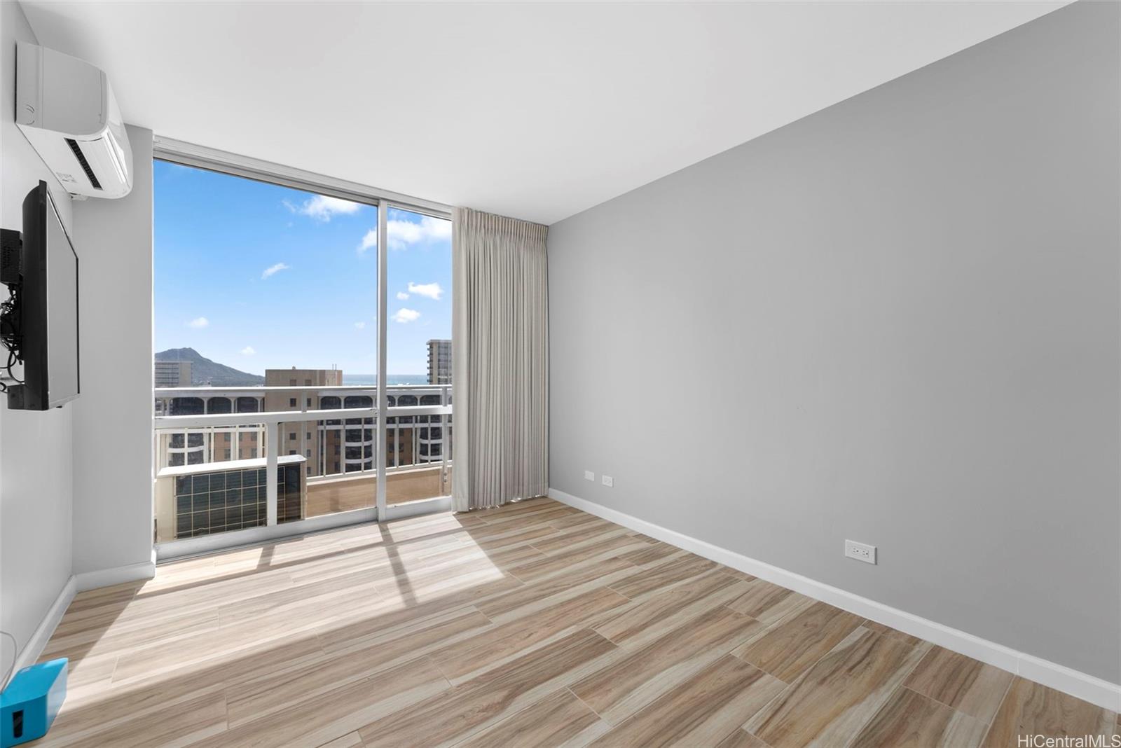 Ilikai Apt Bldg condo # 2611, Honolulu, Hawaii - photo 8 of 19