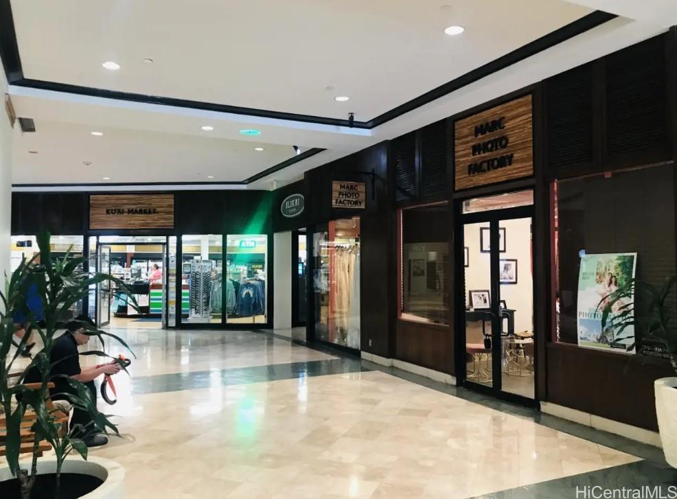 Ilikai Apt Bldg condo # 308, Honolulu, Hawaii - photo 17 of 19