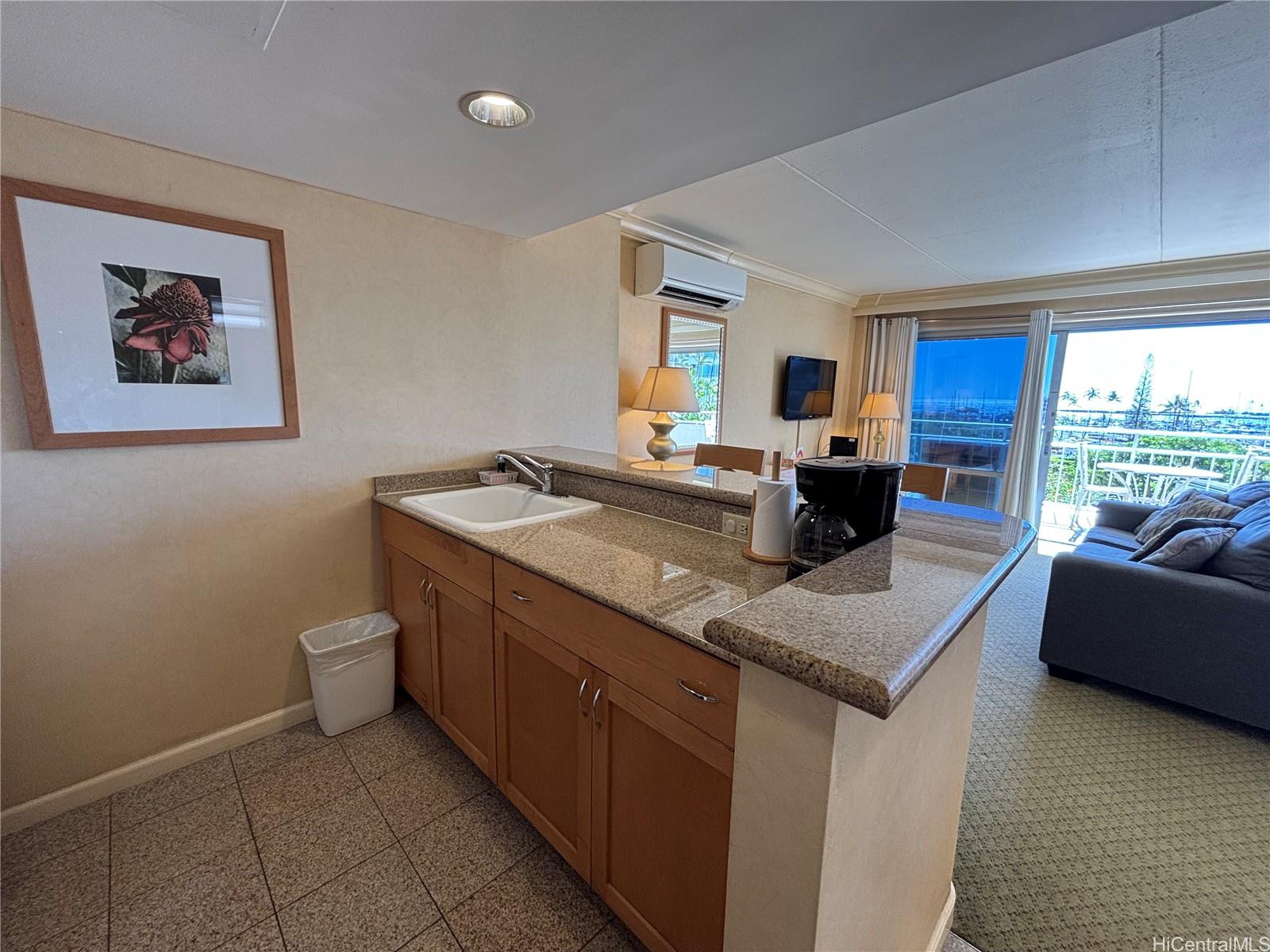 Ilikai Apt Bldg condo # 308, Honolulu, Hawaii - photo 9 of 22