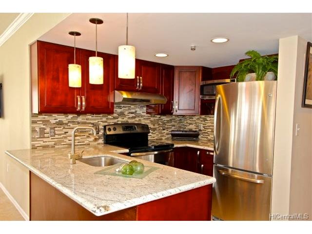 Ilikai Apt Bldg condo # 325, Honolulu, Hawaii - photo 3 of 24