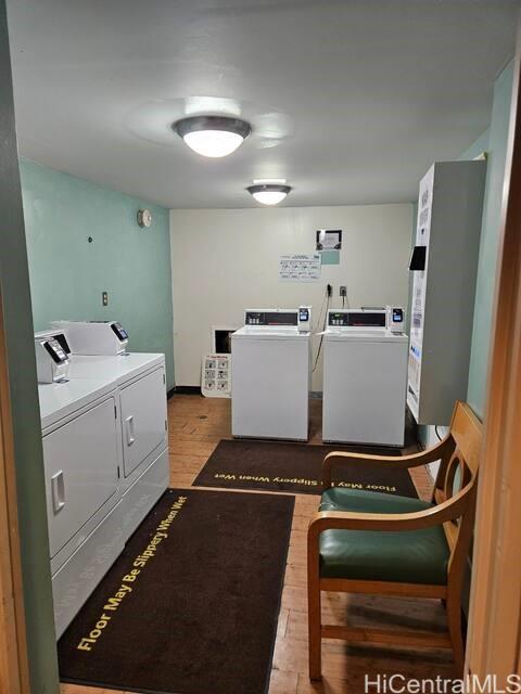 Ilikai Apt Bldg condo # 405, Honolulu, Hawaii - photo 5 of 16