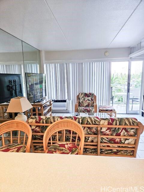 Ilikai Apt Bldg condo # 405, Honolulu, Hawaii - photo 7 of 16