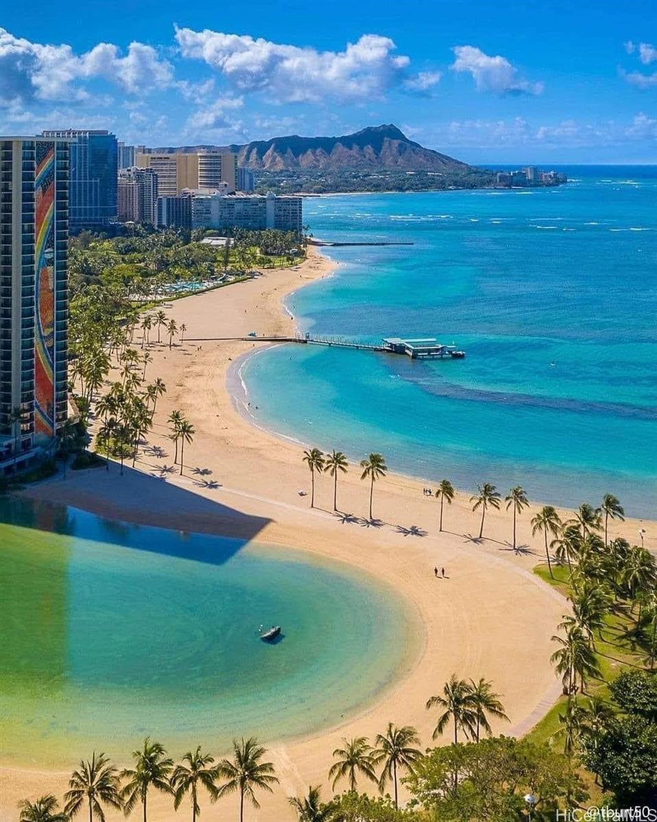 Ilikai Apt Bldg condo # 407, Honolulu, Hawaii - photo 13 of 14