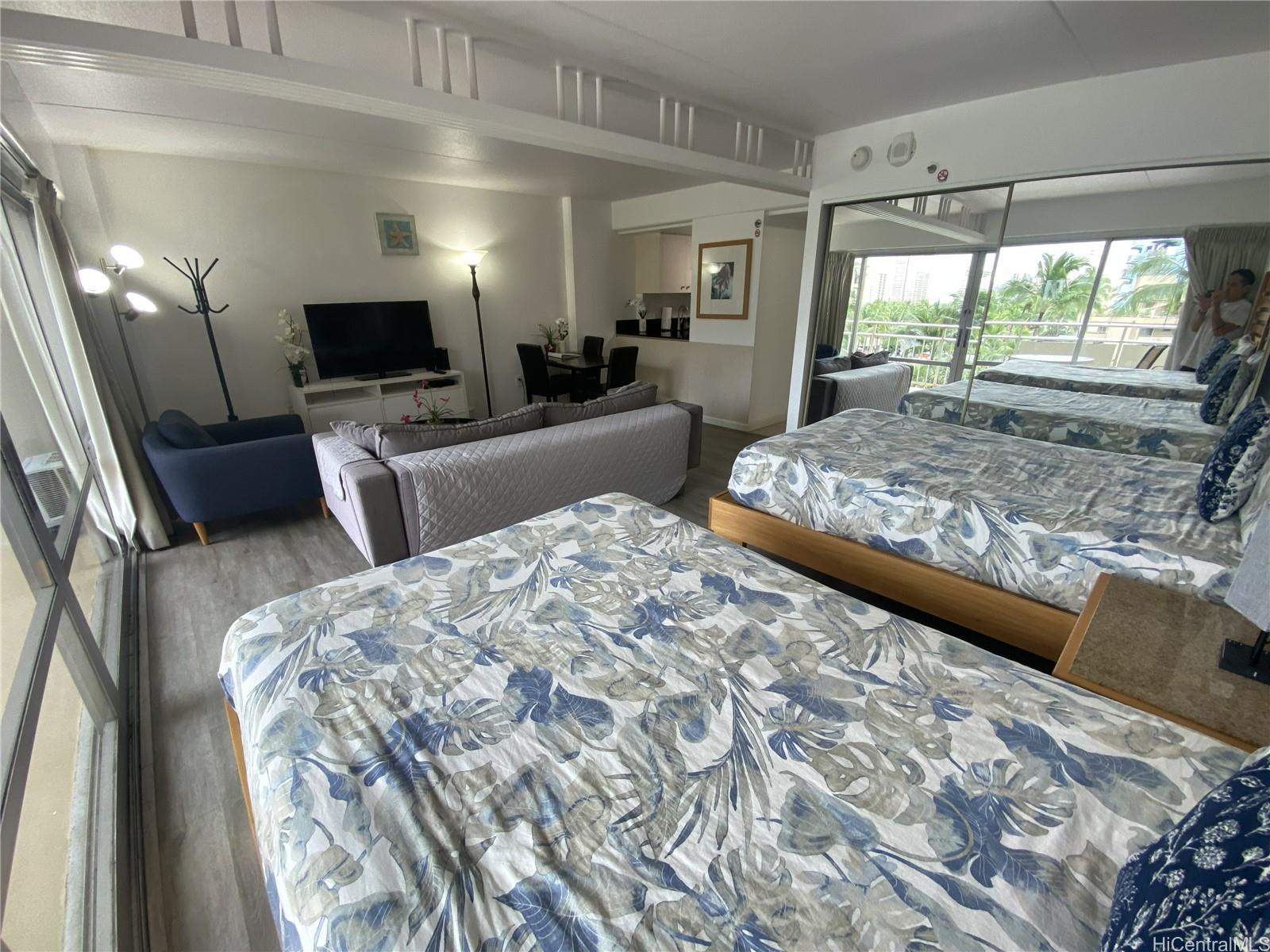 Ilikai Apt Bldg condo # 407, Honolulu, Hawaii - photo 3 of 14