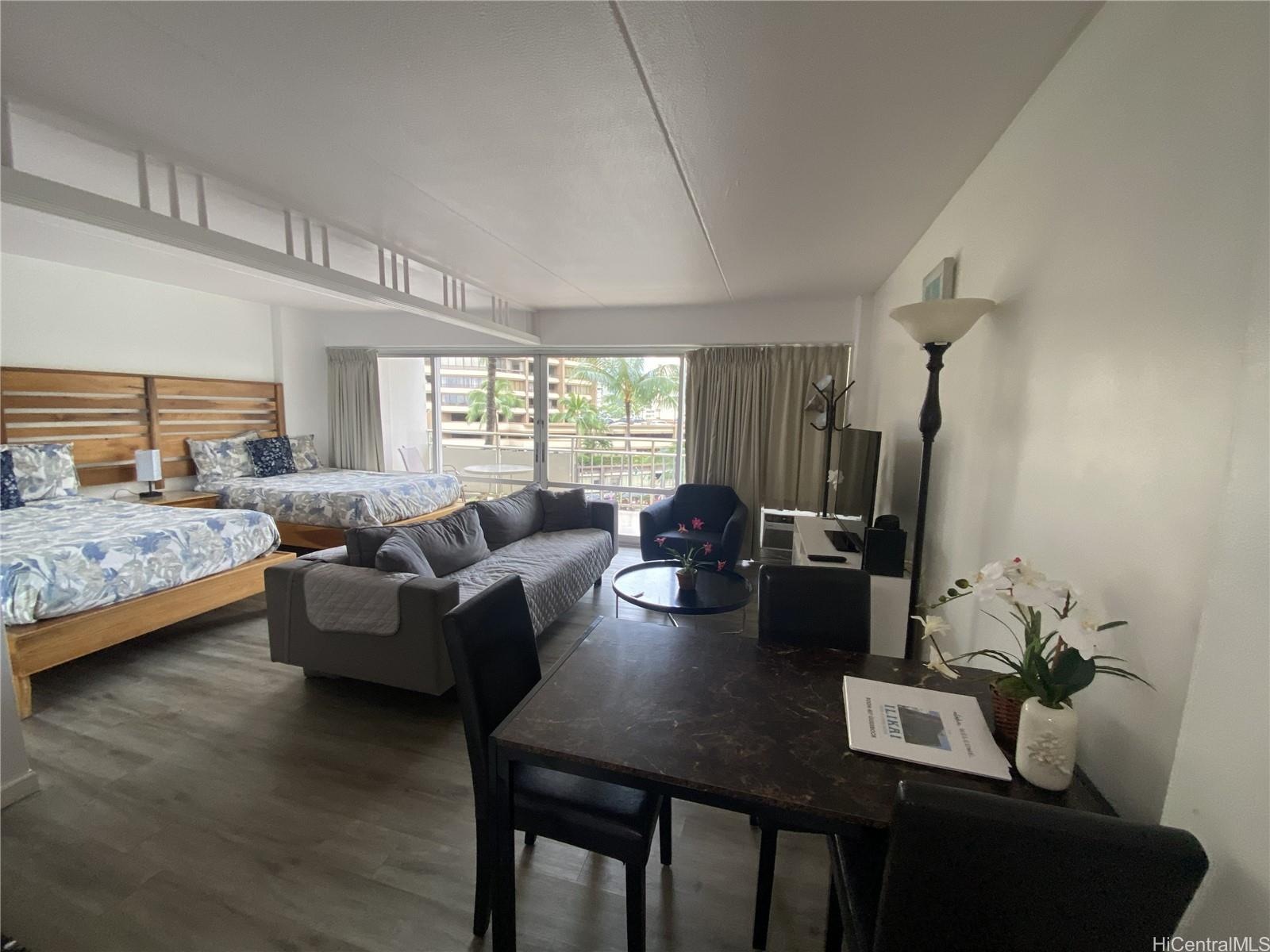 Ilikai Apt Bldg condo # 407, Honolulu, Hawaii - photo 4 of 14