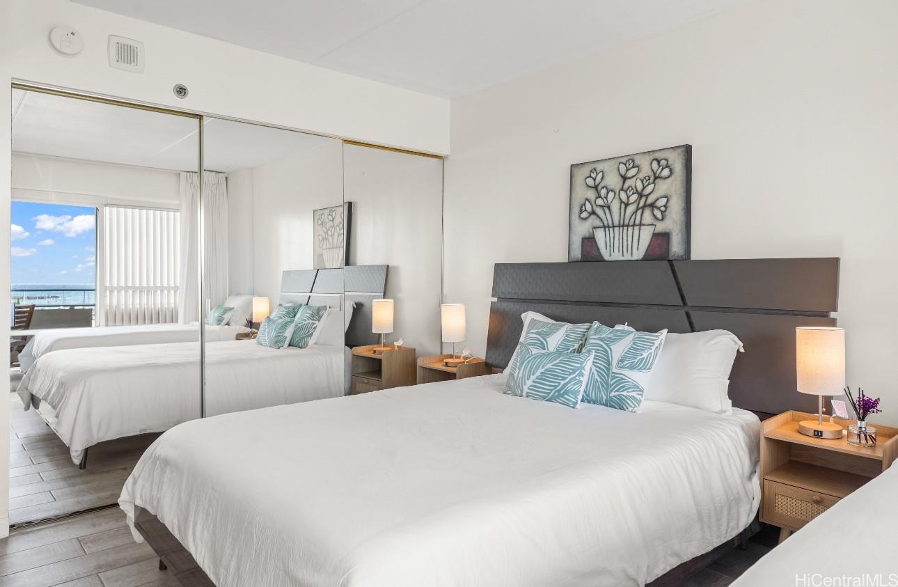 Ilikai Apt Bldg condo # 506, Honolulu, Hawaii - photo 13 of 15