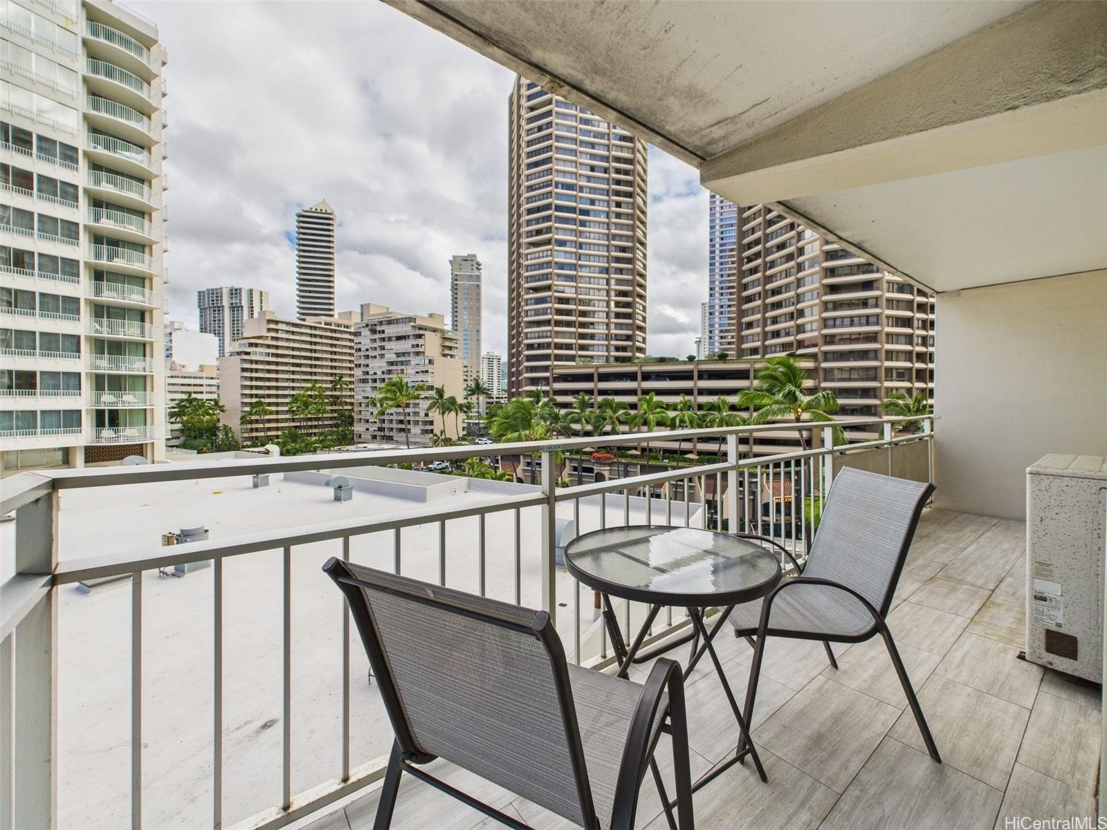 Ilikai Apt Bldg condo # 510, Honolulu, Hawaii - photo 16 of 24