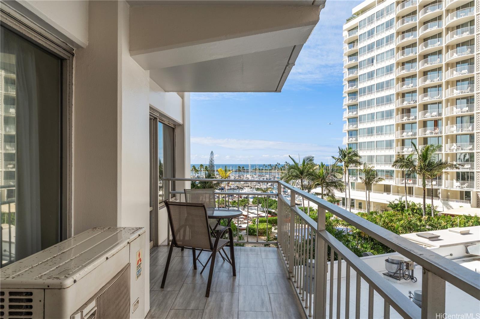 Ilikai Apt Bldg condo # 510, Honolulu, Hawaii - photo 14 of 20