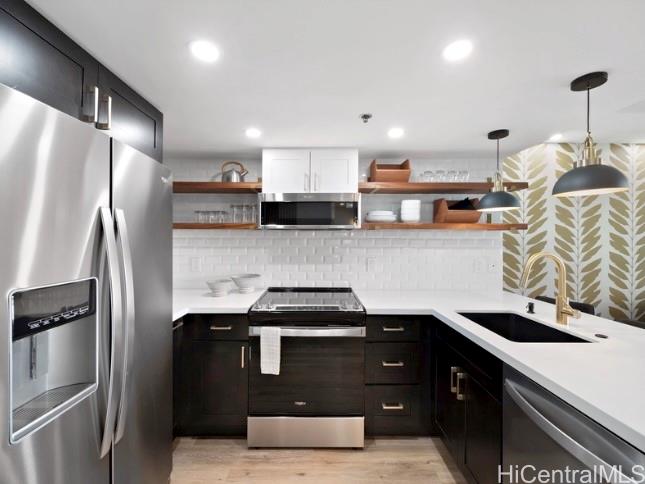 Ilikai Apt Bldg condo # 601, Honolulu, Hawaii - photo 6 of 25