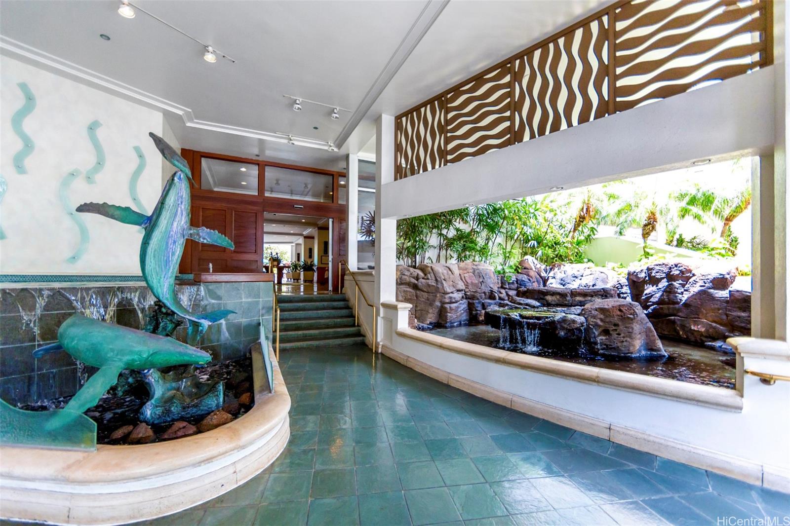 Ilikai Apt Bldg condo # 629, Honolulu, Hawaii - photo 19 of 20