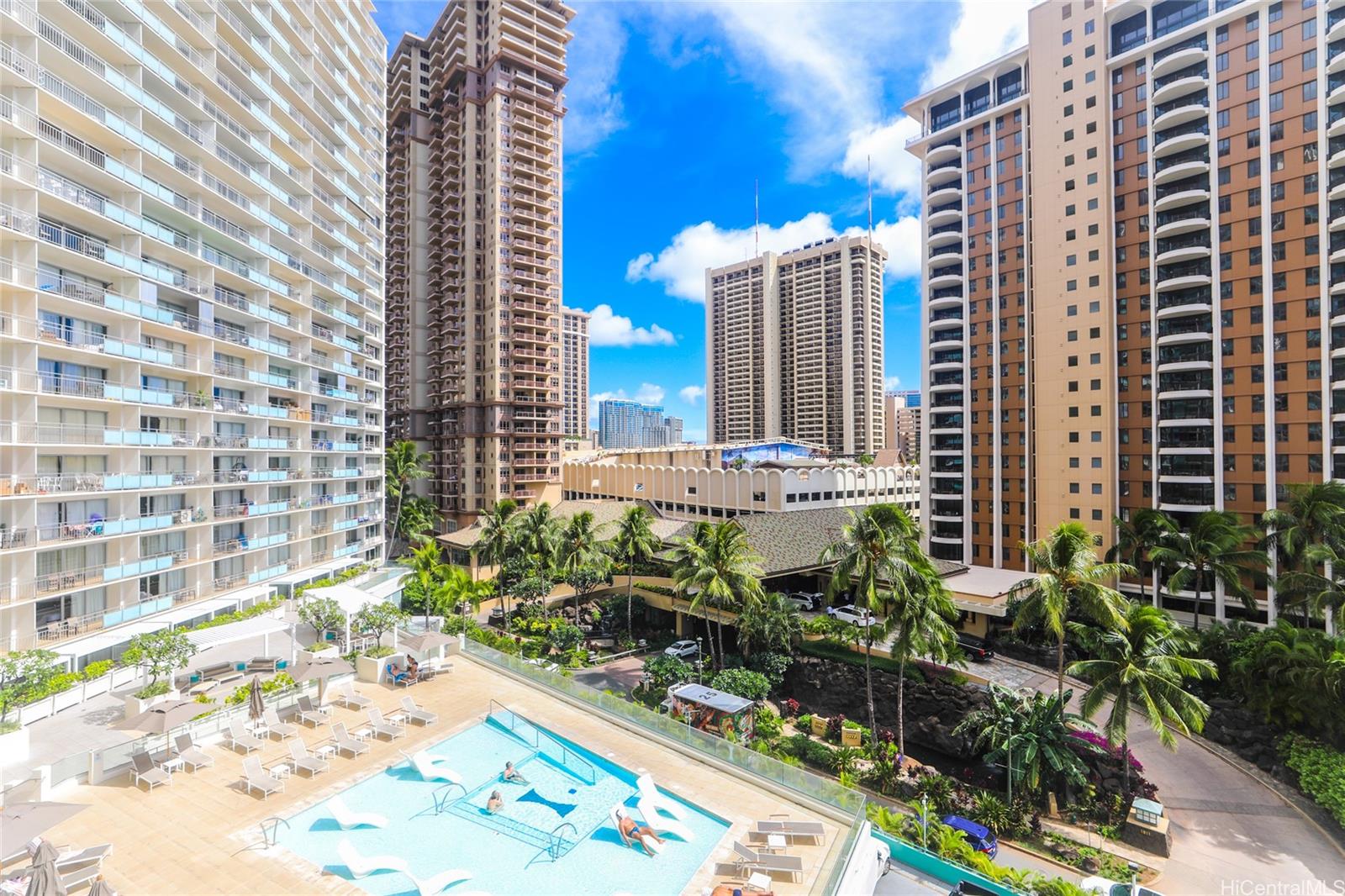 Ilikai Apt Bldg condo # 638, Honolulu, Hawaii - photo 9 of 20