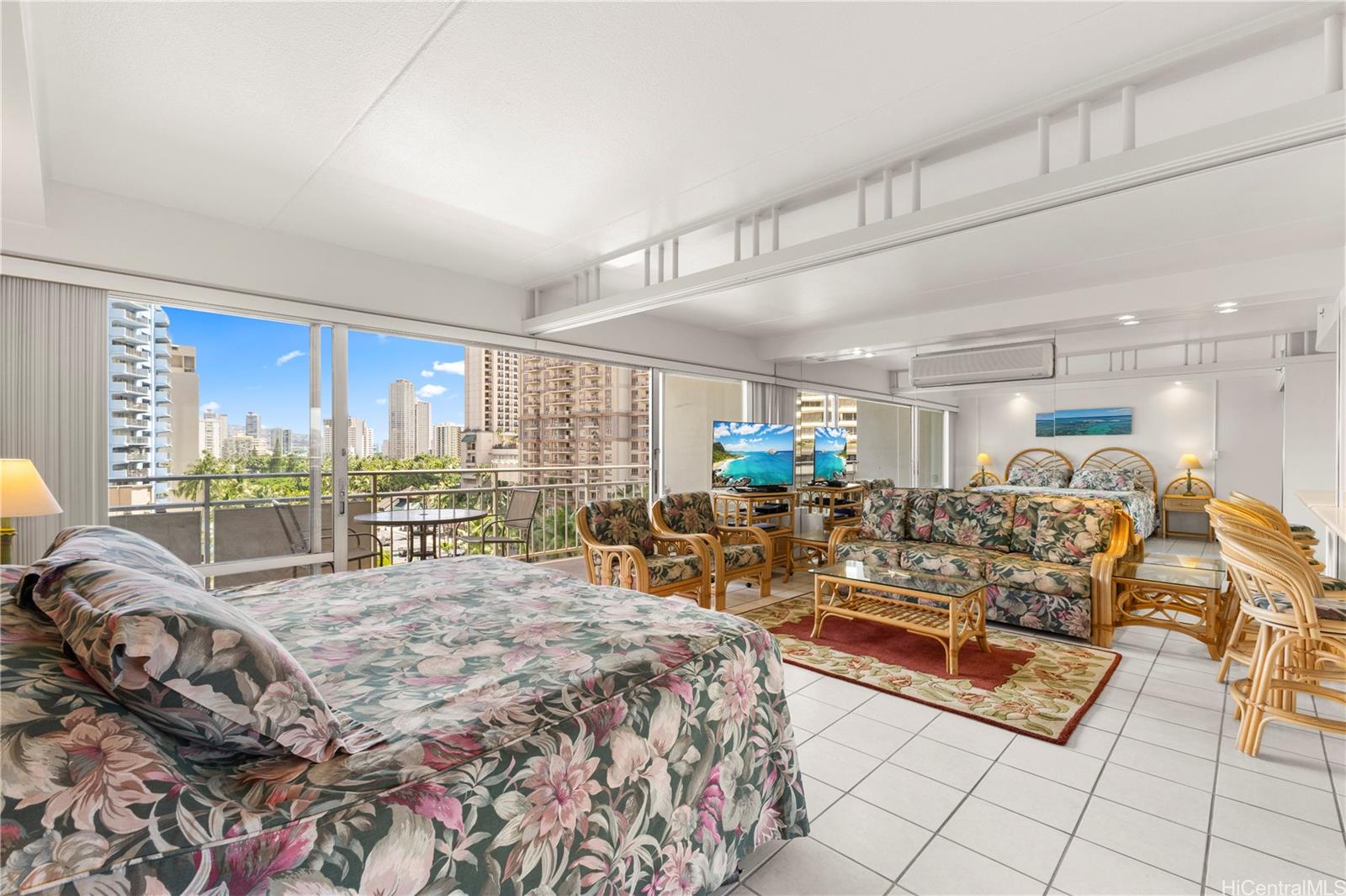 Ilikai Apt Bldg condo # 707, Honolulu, Hawaii - photo 11 of 21