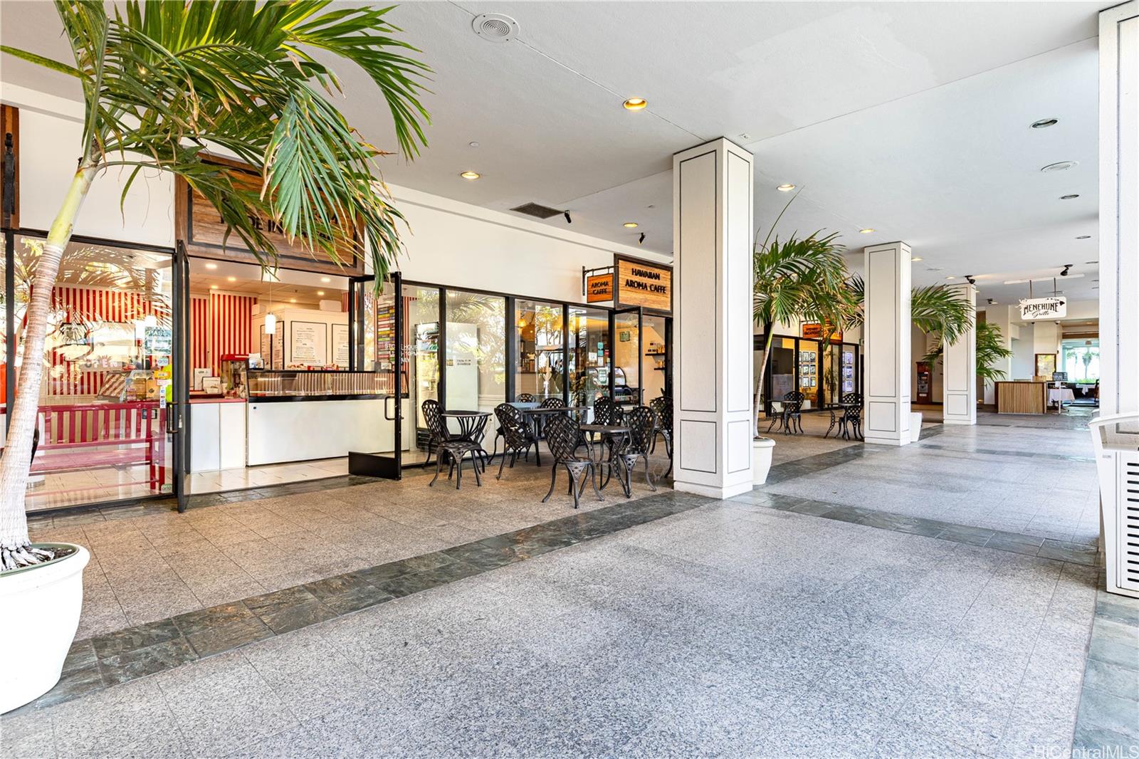 Ilikai Apt Bldg condo # 733, Honolulu, Hawaii - photo 19 of 24