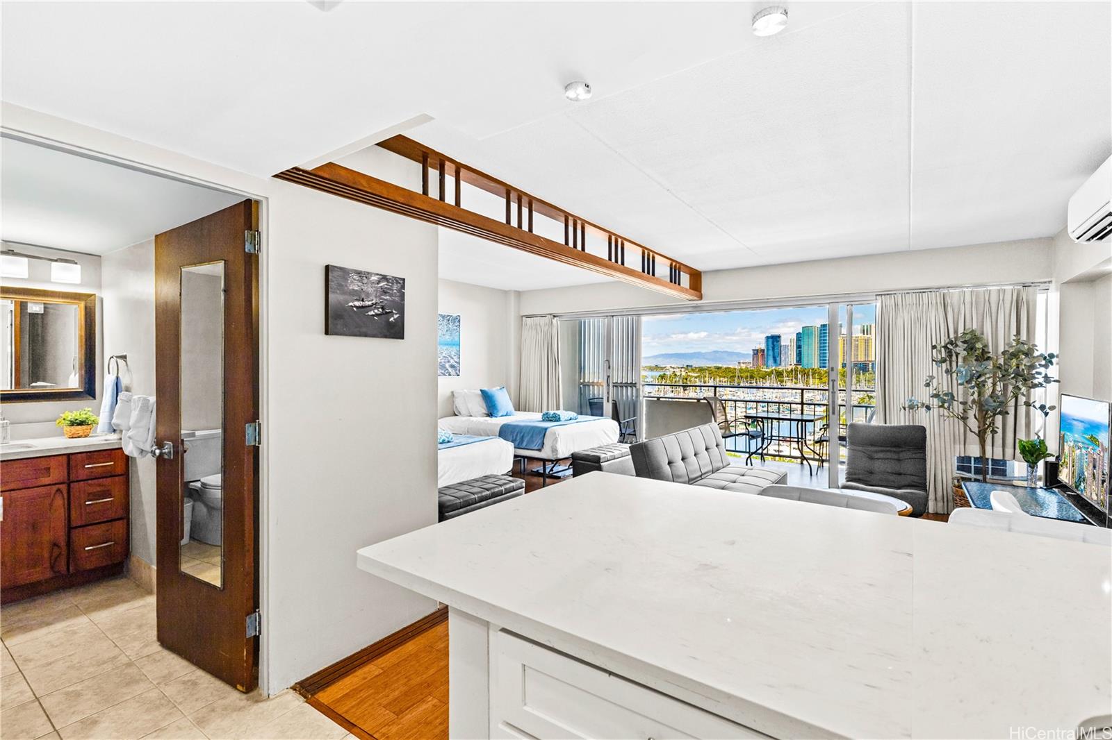 Ilikai Apt Bldg condo # 733, Honolulu, Hawaii - photo 8 of 24