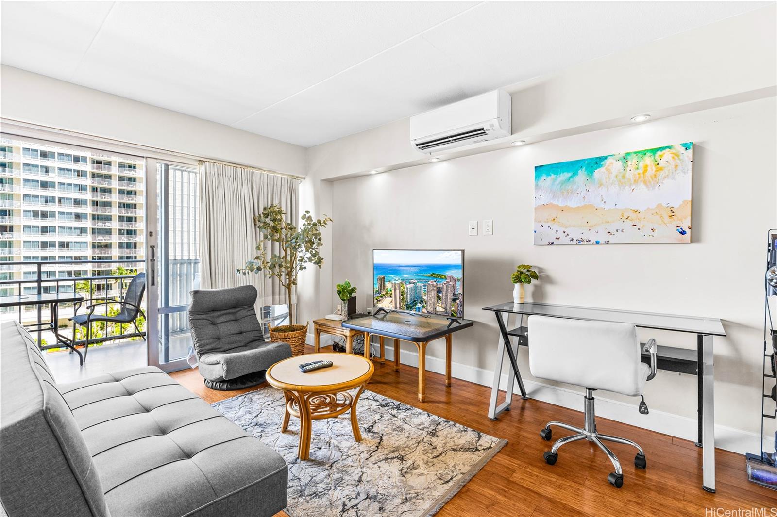 Ilikai Apt Bldg condo # 733, Honolulu, Hawaii - photo 10 of 24