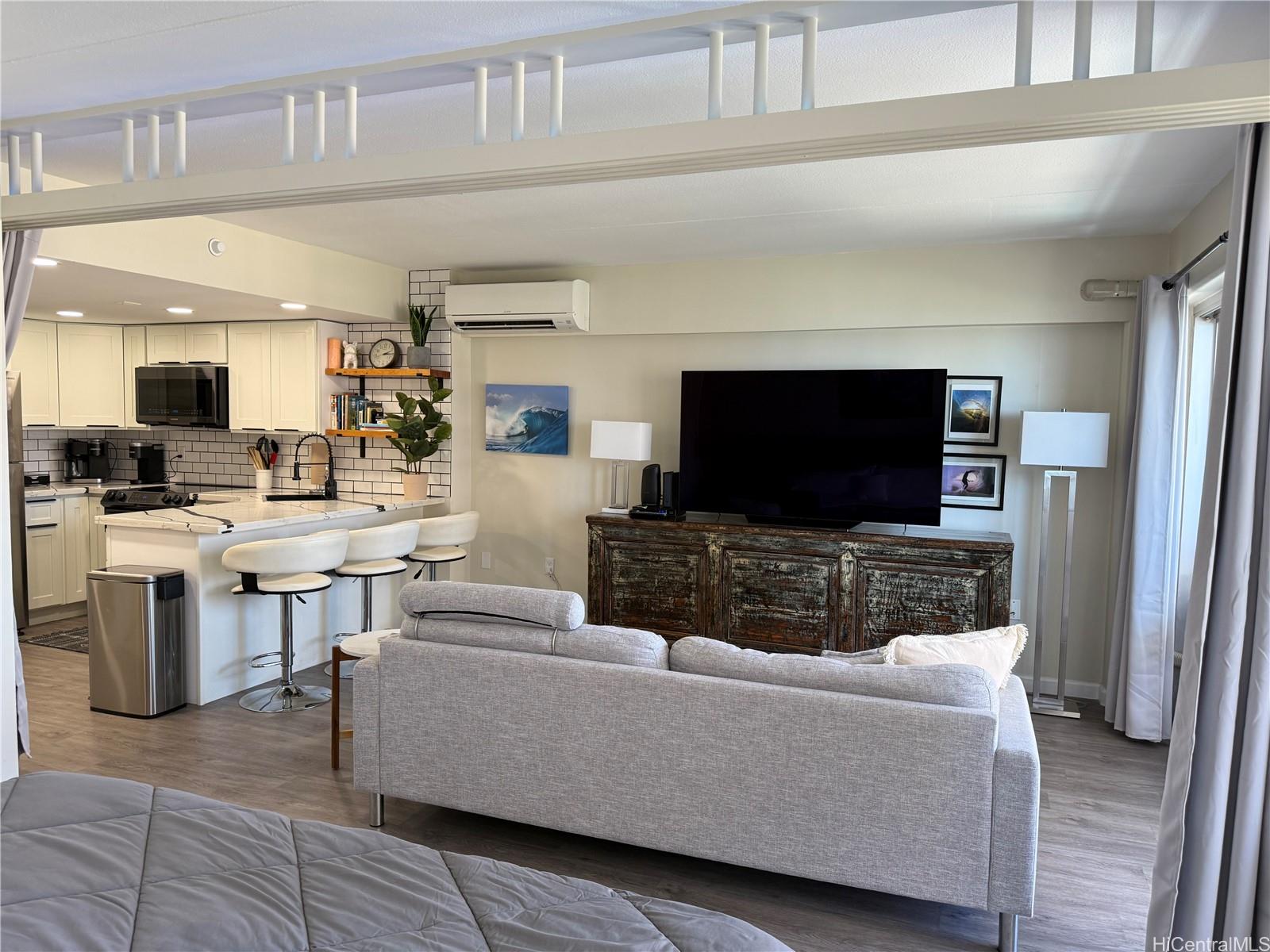 Ilikai Apt Bldg condo # 834, Honolulu, Hawaii - photo 21 of 25