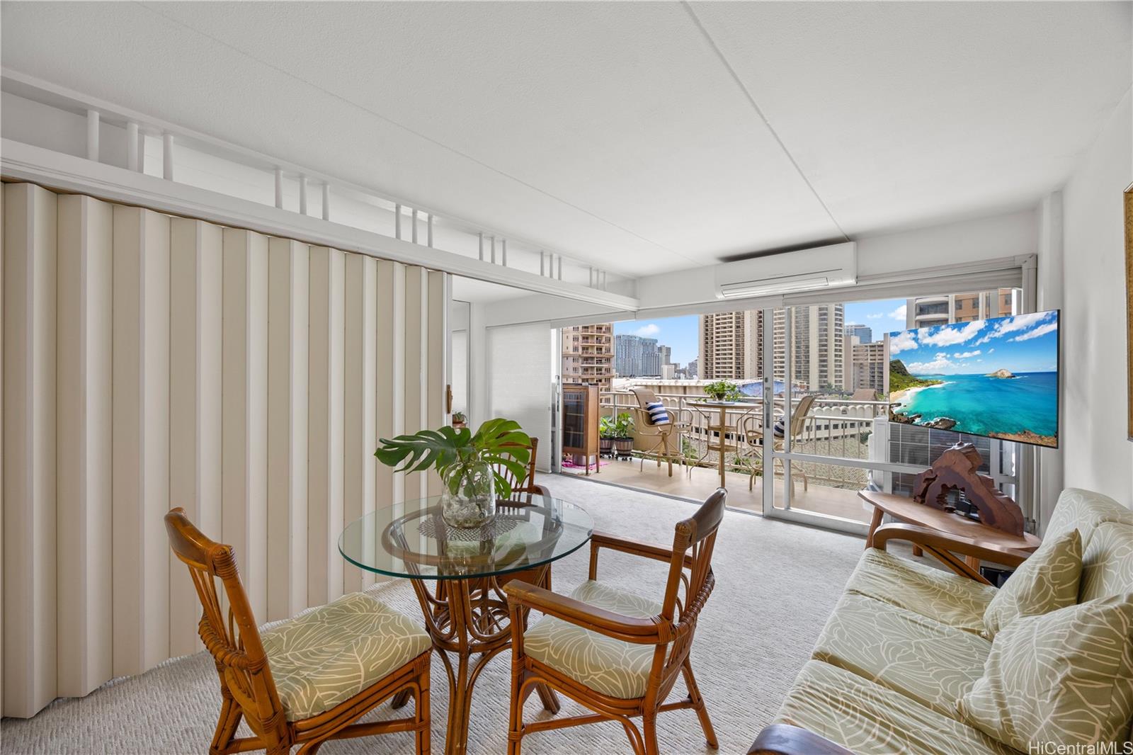 Ilikai Apt Bldg condo # 836, Honolulu, Hawaii - photo 11 of 17