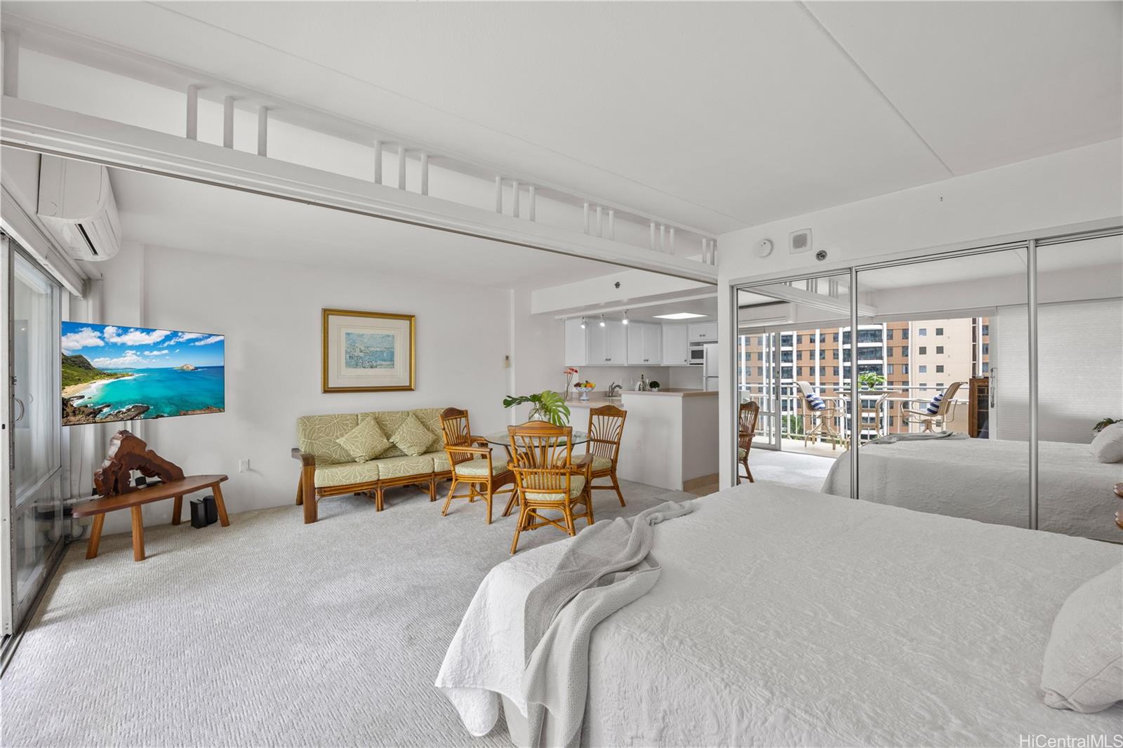 Ilikai Apt Bldg condo # 836, Honolulu, Hawaii - photo 6 of 17