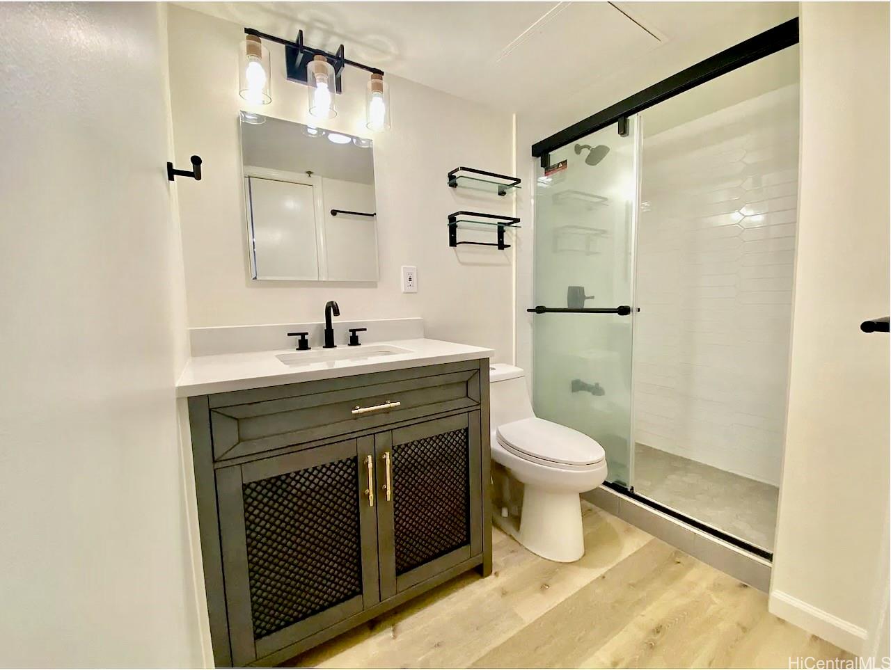 Ilikai Apt Bldg condo # 901, Honolulu, Hawaii - photo 8 of 15