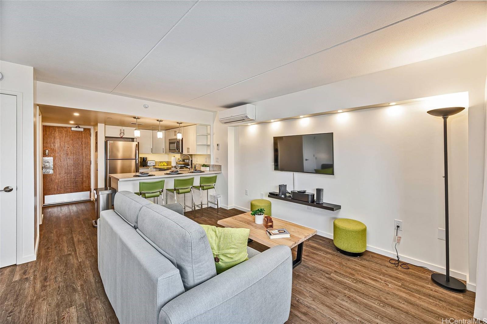 Ilikai Apt Bldg condo # 911, Honolulu, Hawaii - photo 3 of 20