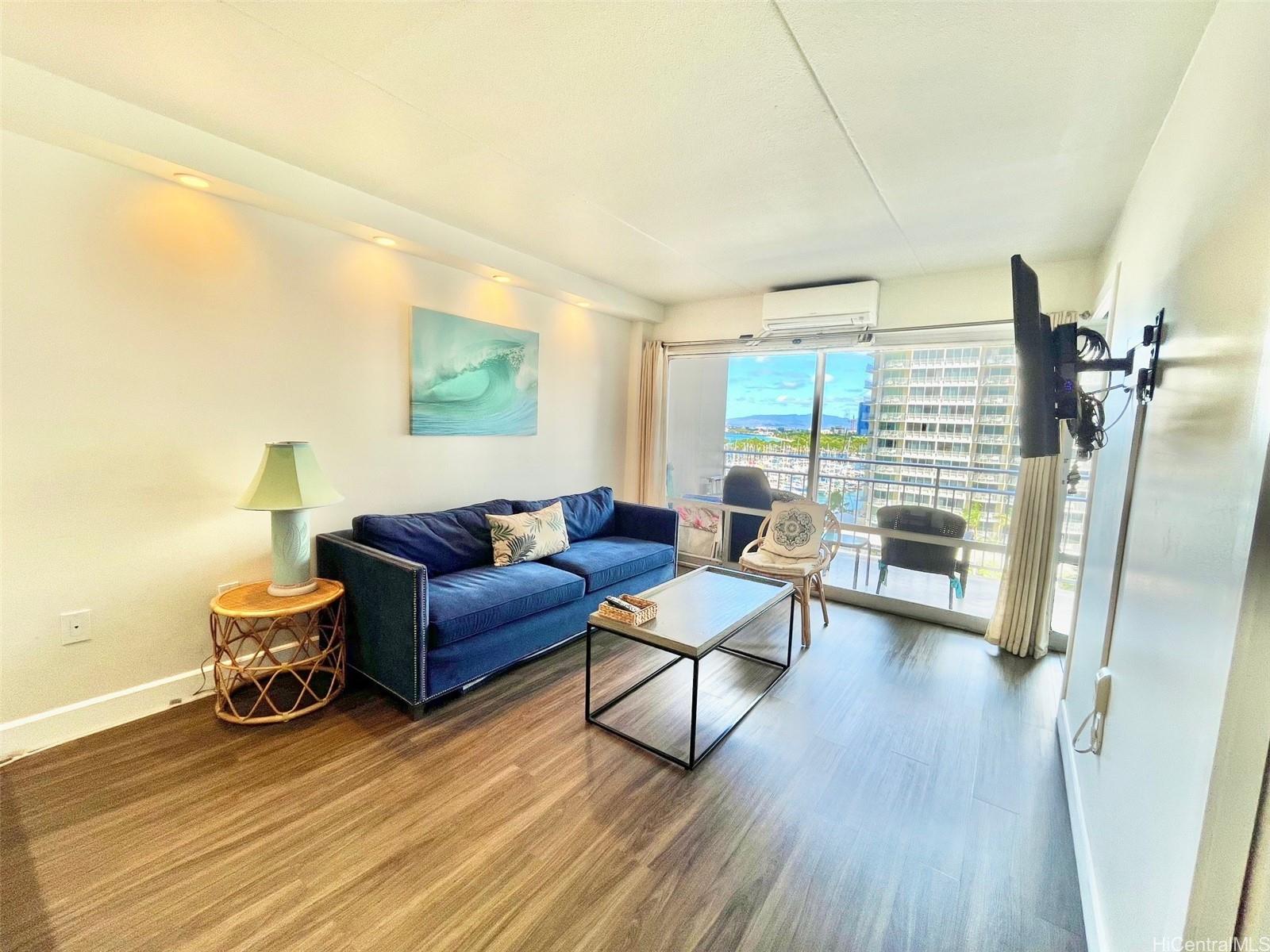 Ilikai Apt Bldg condo # 927, Honolulu, Hawaii - photo 4 of 15