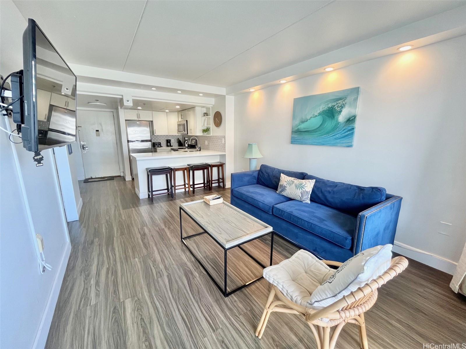 Ilikai Apt Bldg condo # 927, Honolulu, Hawaii - photo 5 of 15