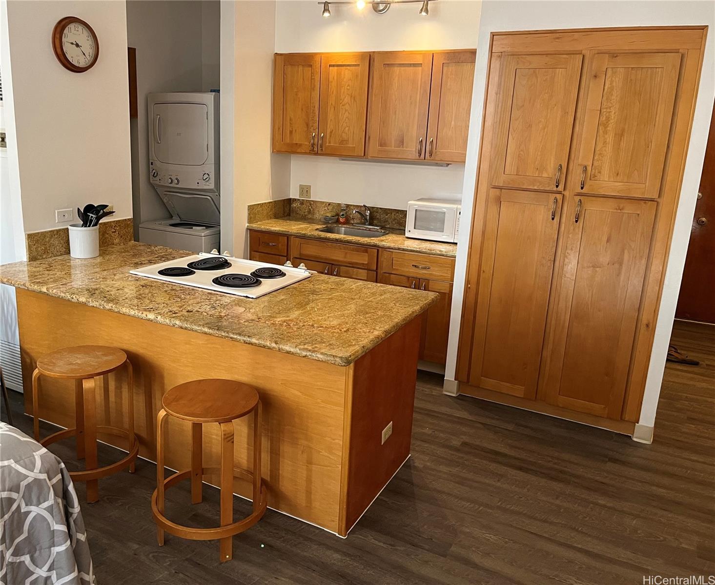 Discovery Bay condo # 1015, Honolulu, Hawaii - photo 20 of 23