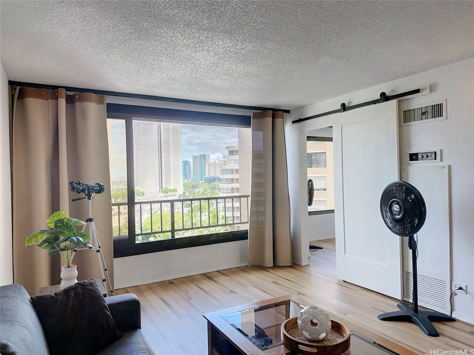 Discovery Bay condo # 1203, Honolulu, Hawaii - photo 3 of 23