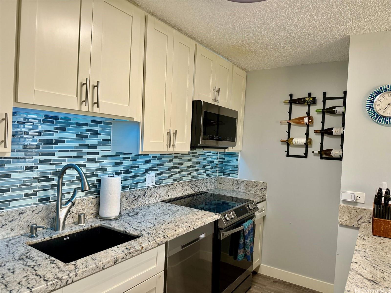 Discovery Bay condo # 1211, Honolulu, Hawaii - photo 2 of 25