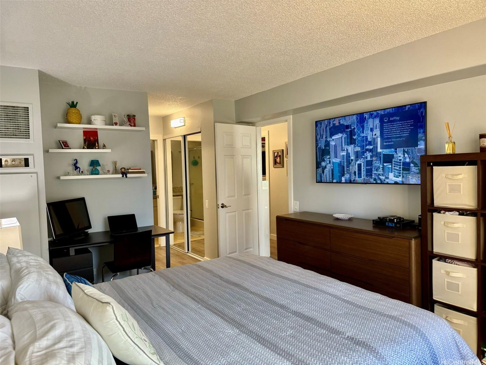 Discovery Bay condo # 1211, Honolulu, Hawaii - photo 12 of 25