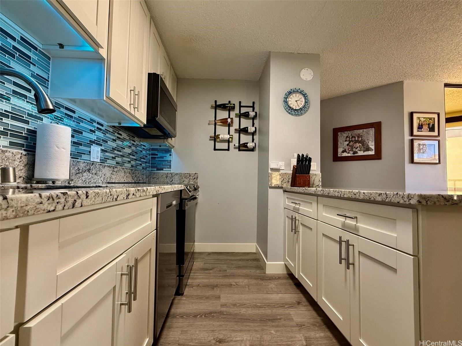 Discovery Bay condo # 1211, Honolulu, Hawaii - photo 10 of 25