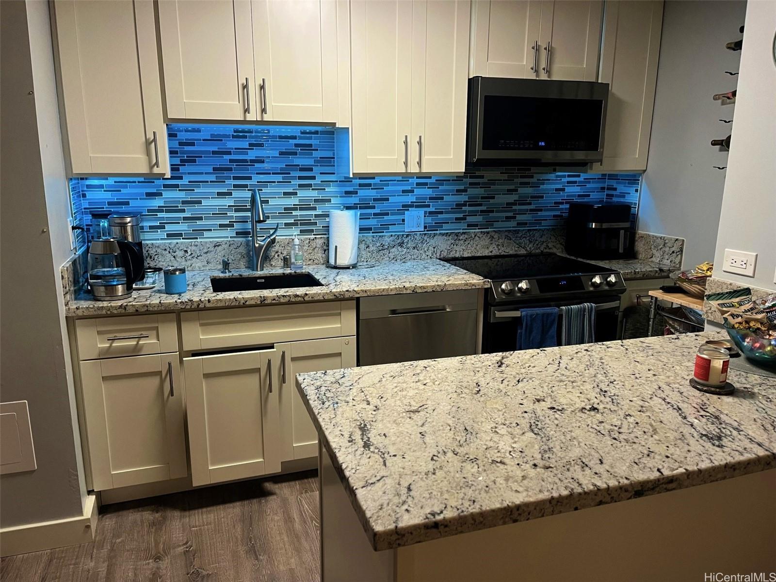 Discovery Bay condo # 1211, Honolulu, Hawaii - photo 6 of 24