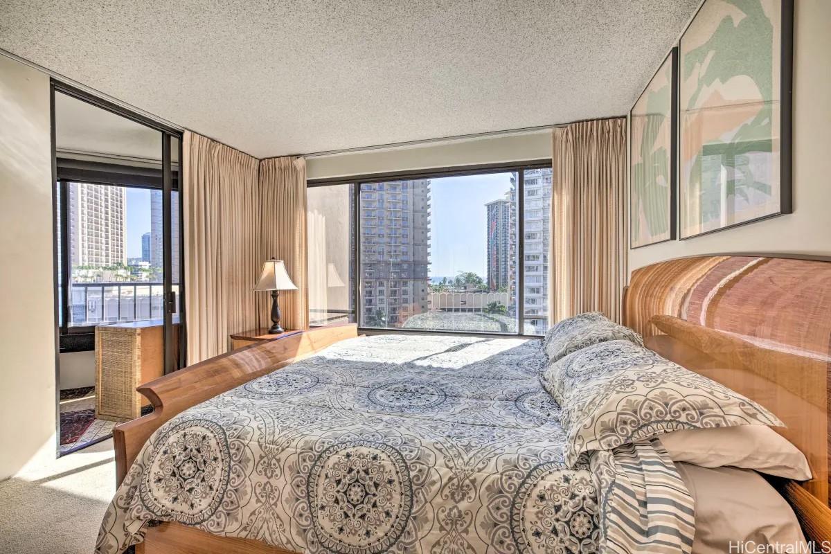 Discovery Bay condo # 1214, Honolulu, Hawaii - photo 4 of 23