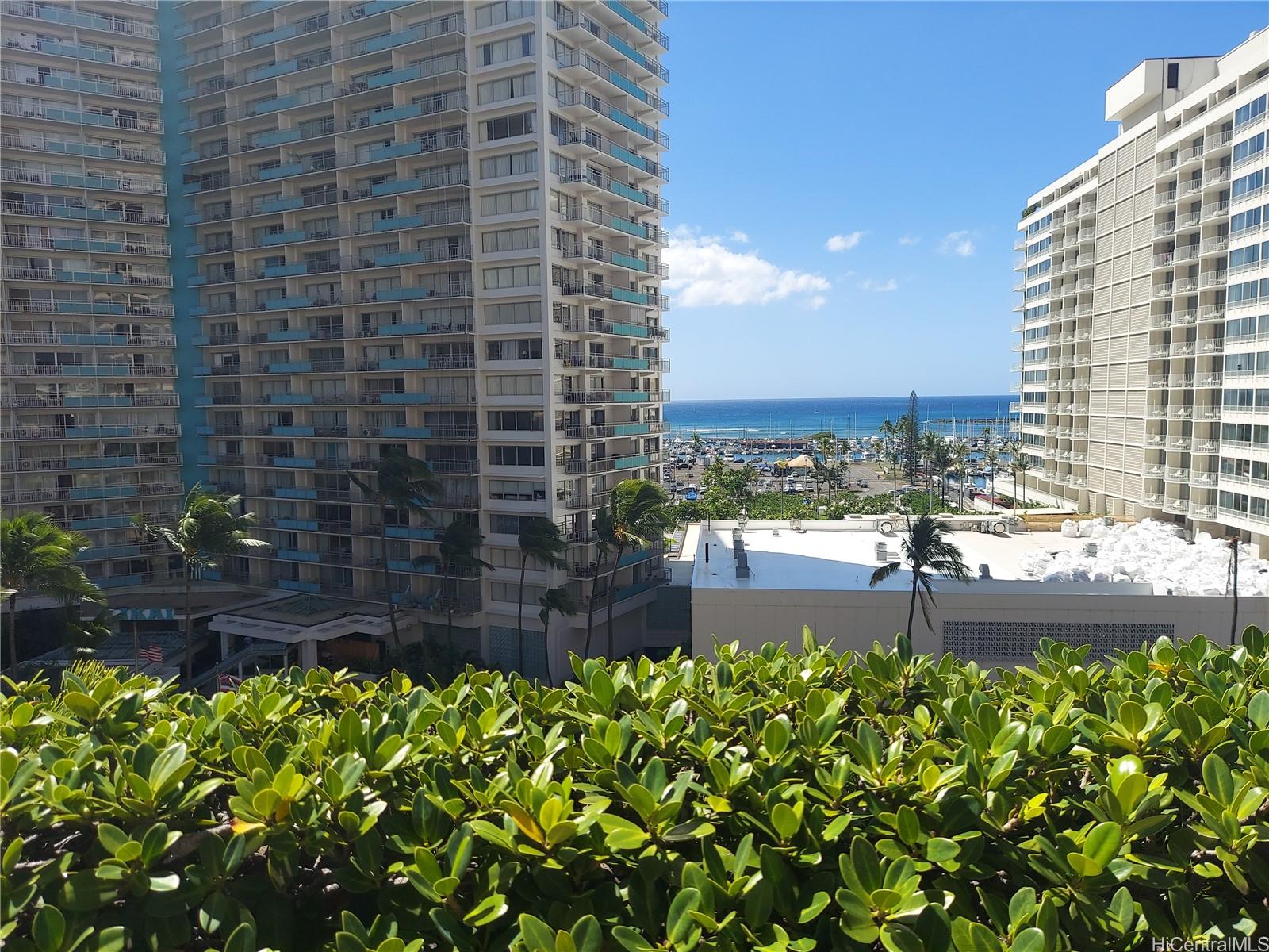 Discovery Bay condo # 1217, Honolulu, Hawaii - photo 9 of 17