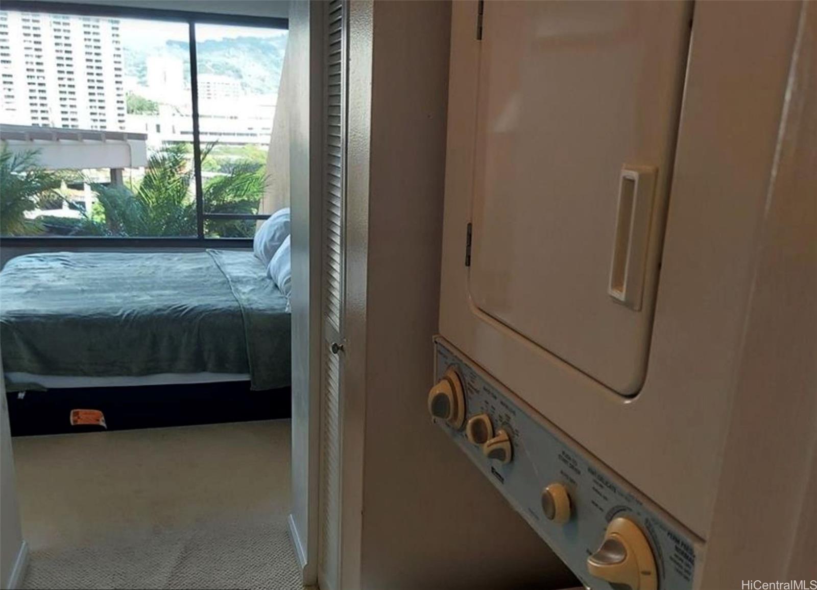 Discovery Bay condo # 1217, Honolulu, Hawaii - photo 6 of 8