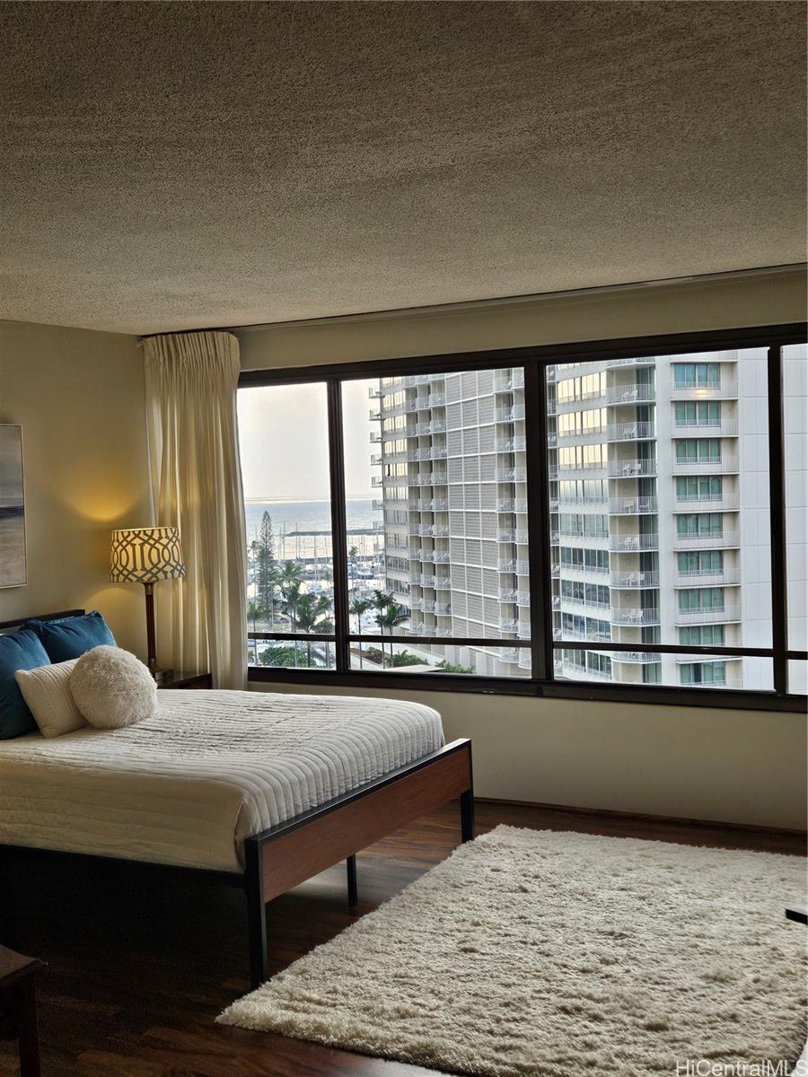Discovery Bay condo # 1320, Honolulu, Hawaii - photo 2 of 16
