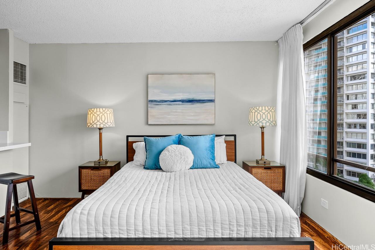 Discovery Bay condo # 1320, Honolulu, Hawaii - photo 3 of 15