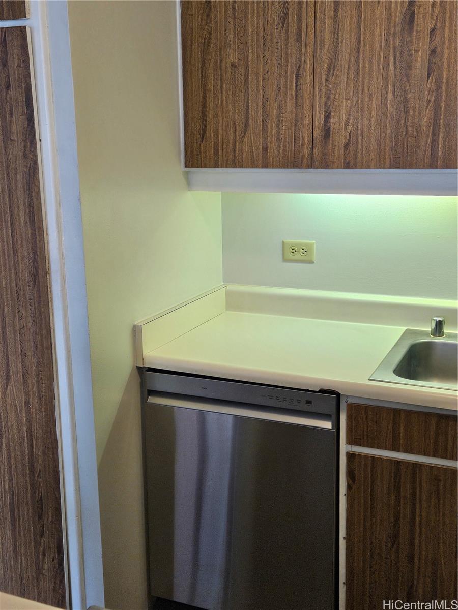 Discovery Bay condo # 1320, Honolulu, Hawaii - photo 5 of 16