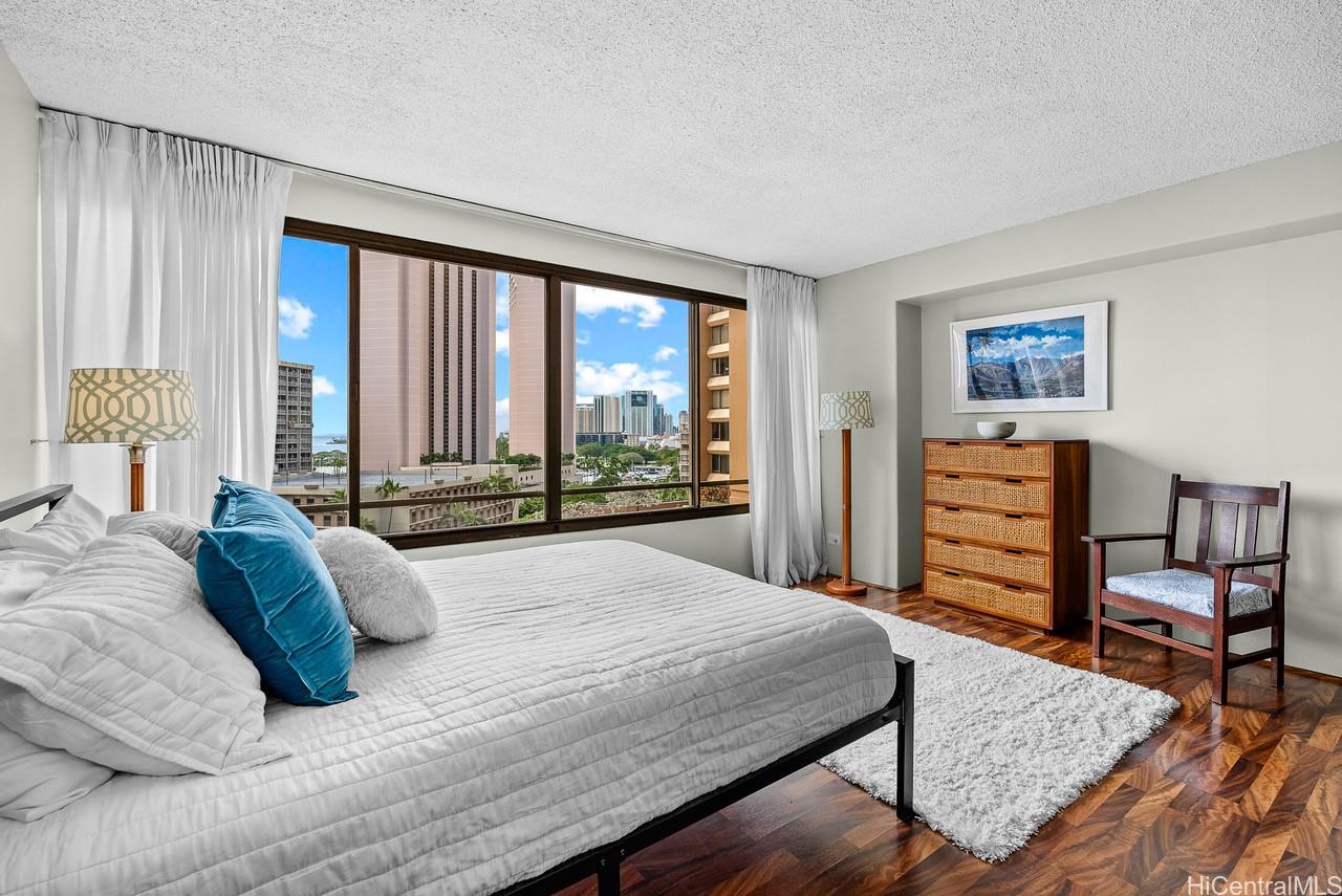 Discovery Bay condo # 1320, Honolulu, Hawaii - photo 5 of 15