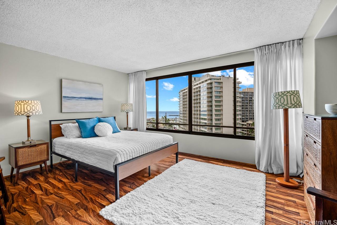 Discovery Bay condo # 1320, Honolulu, Hawaii - photo 7 of 15