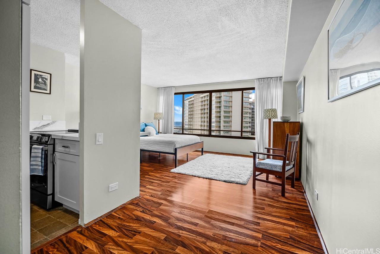 Discovery Bay condo # 1320, Honolulu, Hawaii - photo 8 of 15