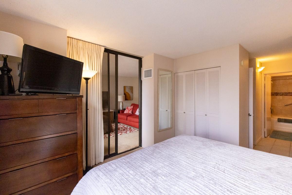 Discovery Bay condo # 1407, Honolulu, Hawaii - photo 16 of 22