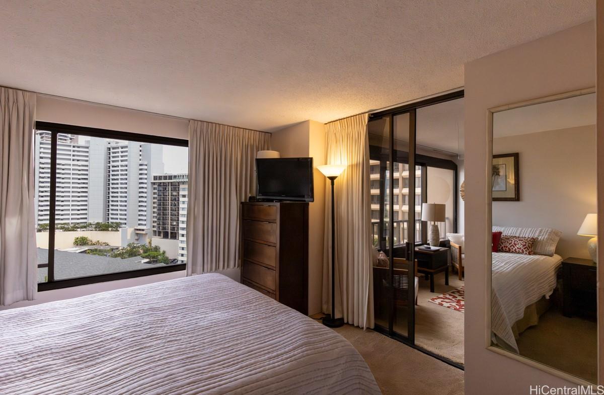 Discovery Bay condo # 1407, Honolulu, Hawaii - photo 18 of 23