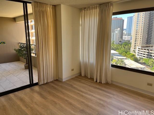 Discovery Bay condo # 1517, Honolulu, Hawaii - photo 6 of 10