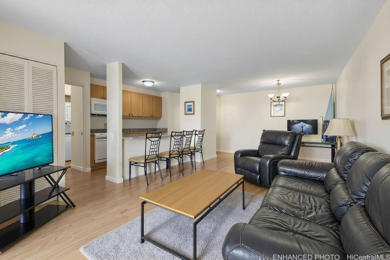 Discovery Bay condo # 1817, Honolulu, Hawaii - photo 3 of 16