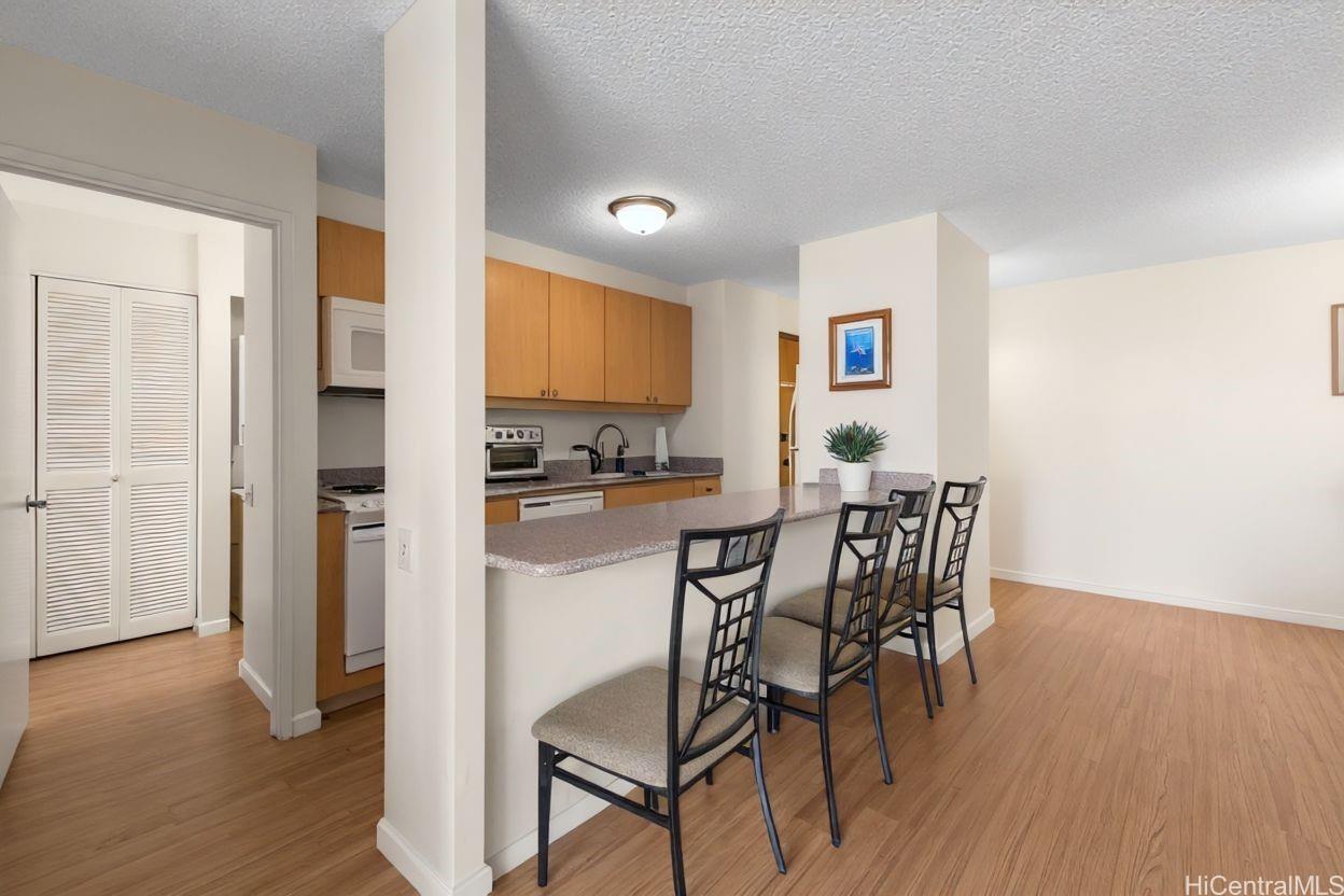 Discovery Bay condo # 1817, Honolulu, Hawaii - photo 4 of 16