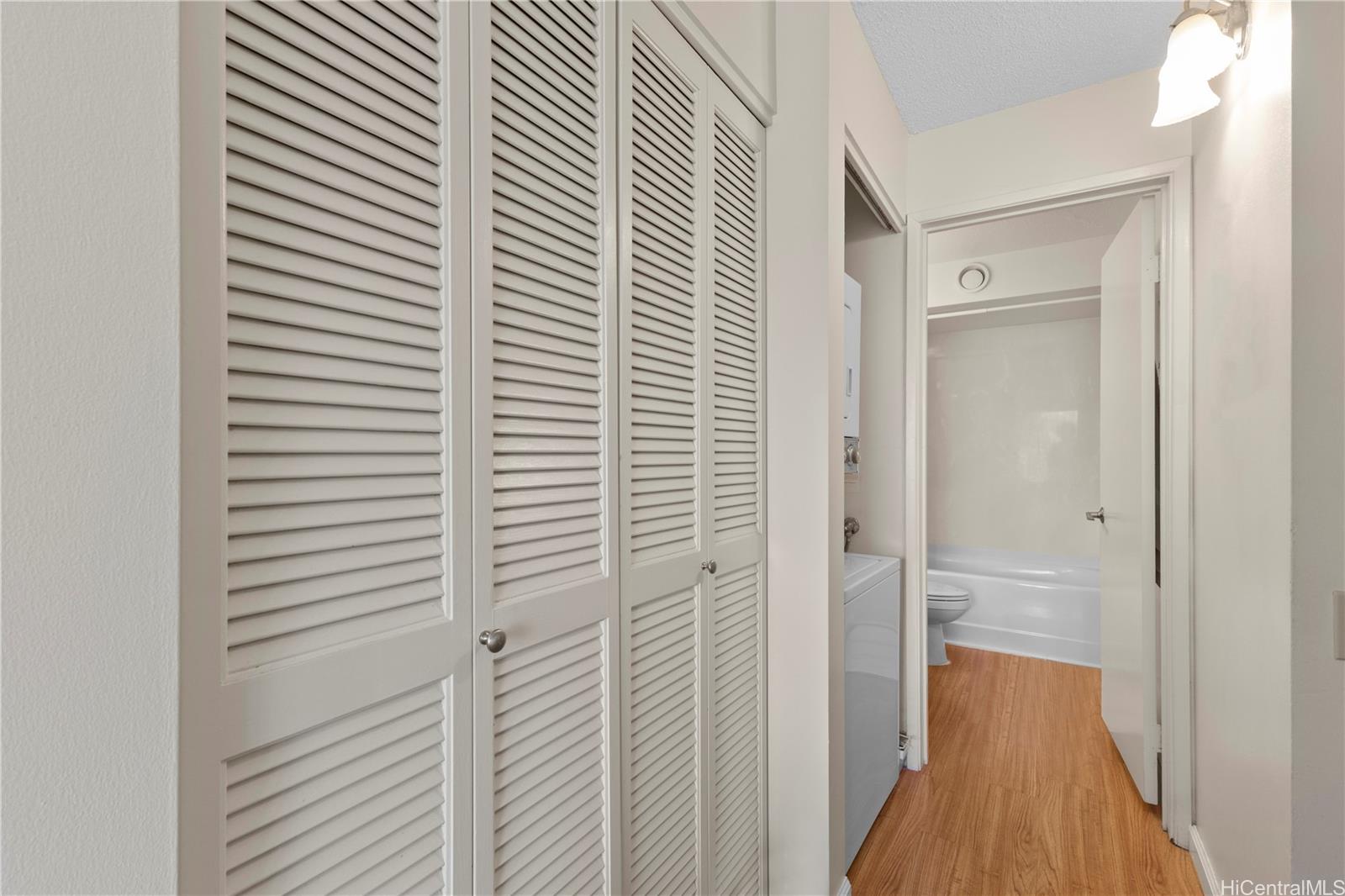 Discovery Bay condo # 1817, Honolulu, Hawaii - photo 10 of 16